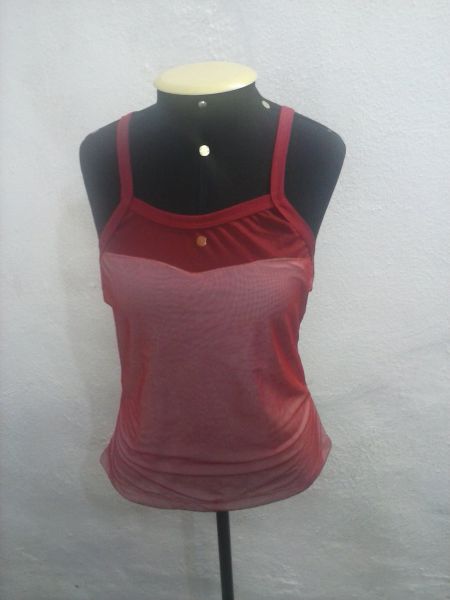 Blusa Red modelo alça